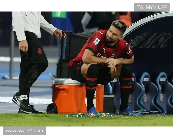 吉鲁与伊布前锋角色转移下射门效率分化趋势