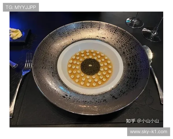 李诗沣训练完直接打车去米其林三星，这自律和享受也太割裂了