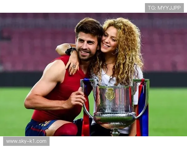 皮克穿得比我还讲究？感觉他私下比场上还会生活啊！